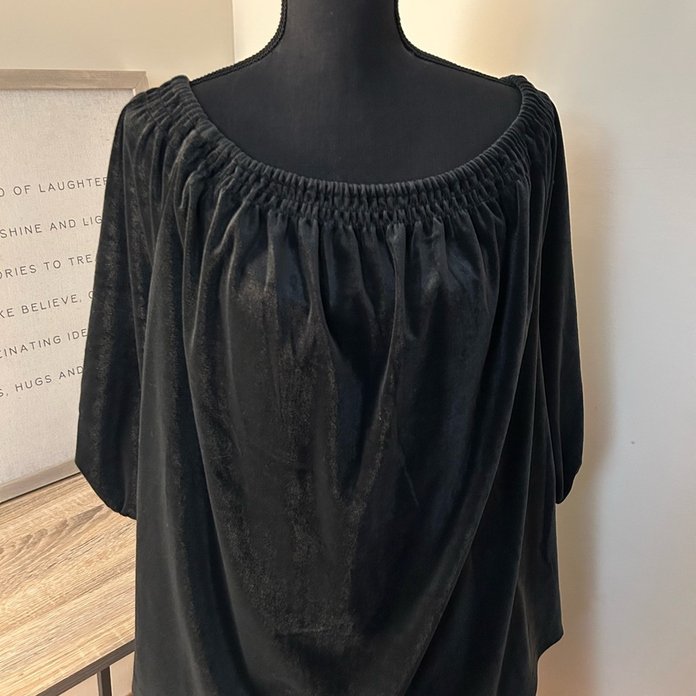 Elegant Black Women's Velvet Top